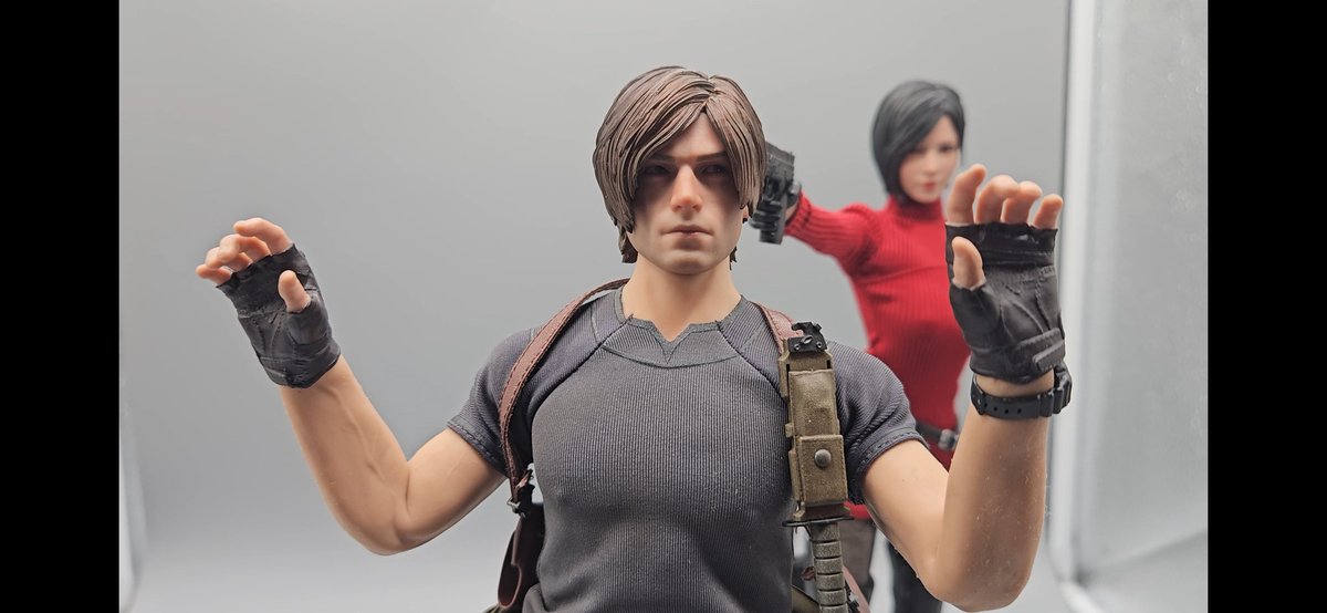 You can stop right there, Leon!

#ResidentEvil #ResidentEvil4 #ResidentEvil4Remake #MasterTeam #Onesixthscale #REBHFun #LeonKennedy #AdaWong
