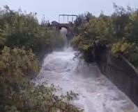 Prensacauquenes's tweet photo. #Cauquenes: Realizarán descarga de #embalse #Tutuven 

Según la información proporcionada por el operador del Embalse Tutuven, a contar de las 09:00 horas se da inicio al proceso de descarga controlada del embalse en una cantidad de 2 metros cúbicos por segundo. https://t.co/hgkB4w3gD5