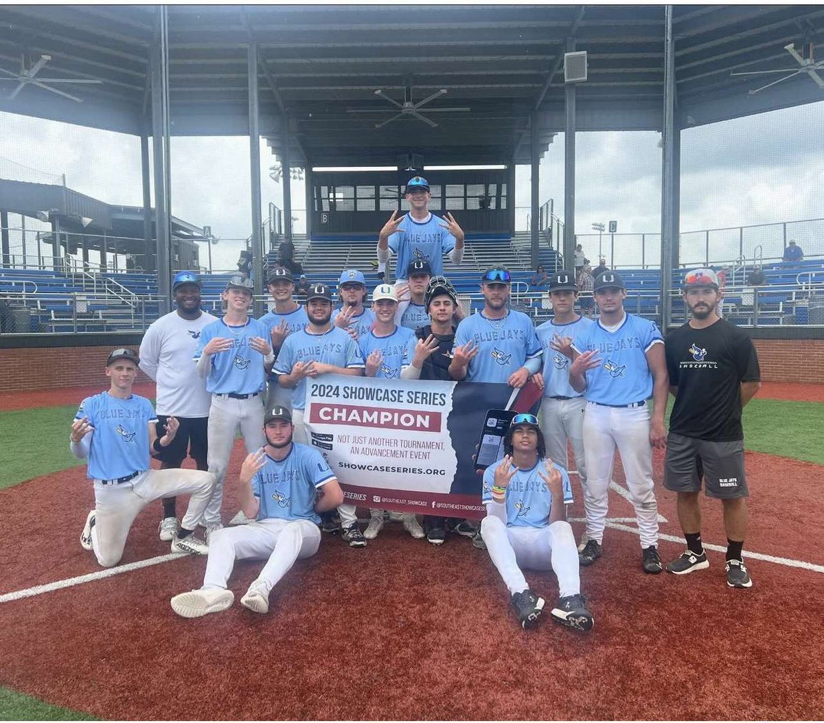 DeloachLogan's tweet photo. Blessed to be a part of the best team in @UOrganization this summer! Had a great time winning 3 @ScoutSe tournaments with my boys! https://t.co/ofbf9kGiUh