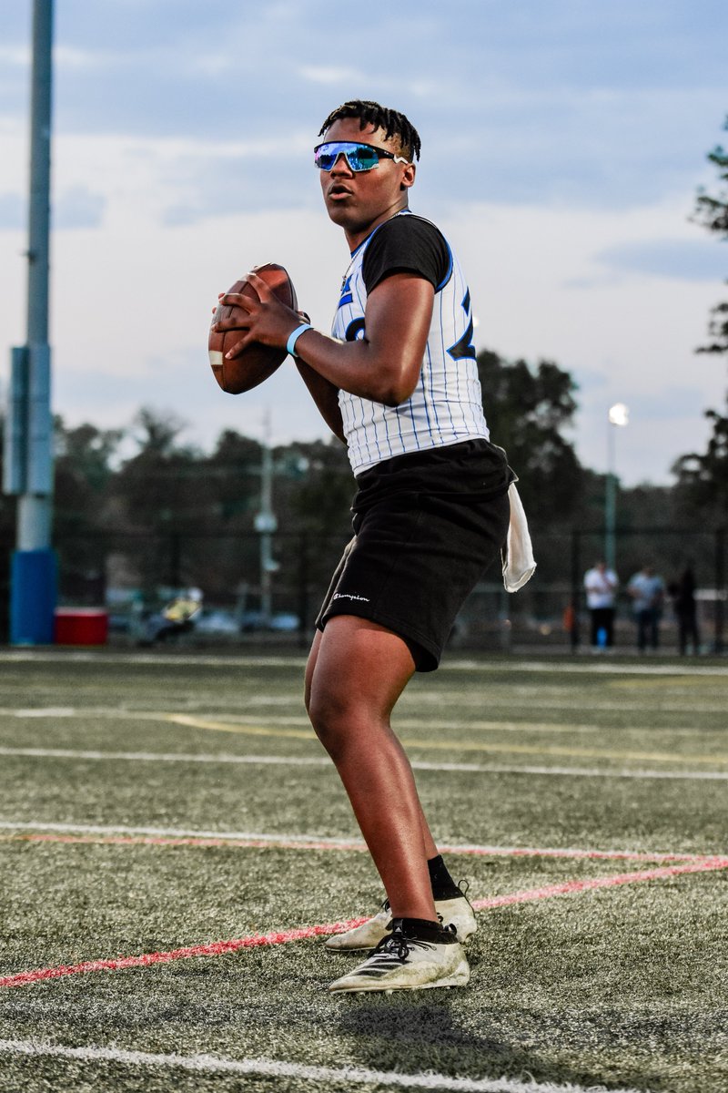 I have a love/hate relationship with comparing prospects to other prospects.  

But I see a TON of similarities between how '28 Pennsylvania prospect <a href="/_TreyJohnson4/">Trey Johnson</a> looks now &amp; how 2027 New Jersey prospect <a href="/KahdenDavis/">Kahden Davis 2027 QB</a> looked at this point last year.

Size/Build/Leadership📈📈