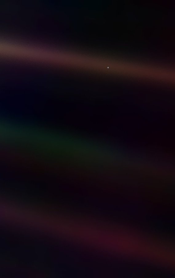 konstructivizm's tweet photo. This is the single greatest image of the earth ever taken.  On Valentine's day in 1990, Voyager 1 turned around to capture the earth one last time from 3.7 billion miles. https://t.co/di0LP9PQd5