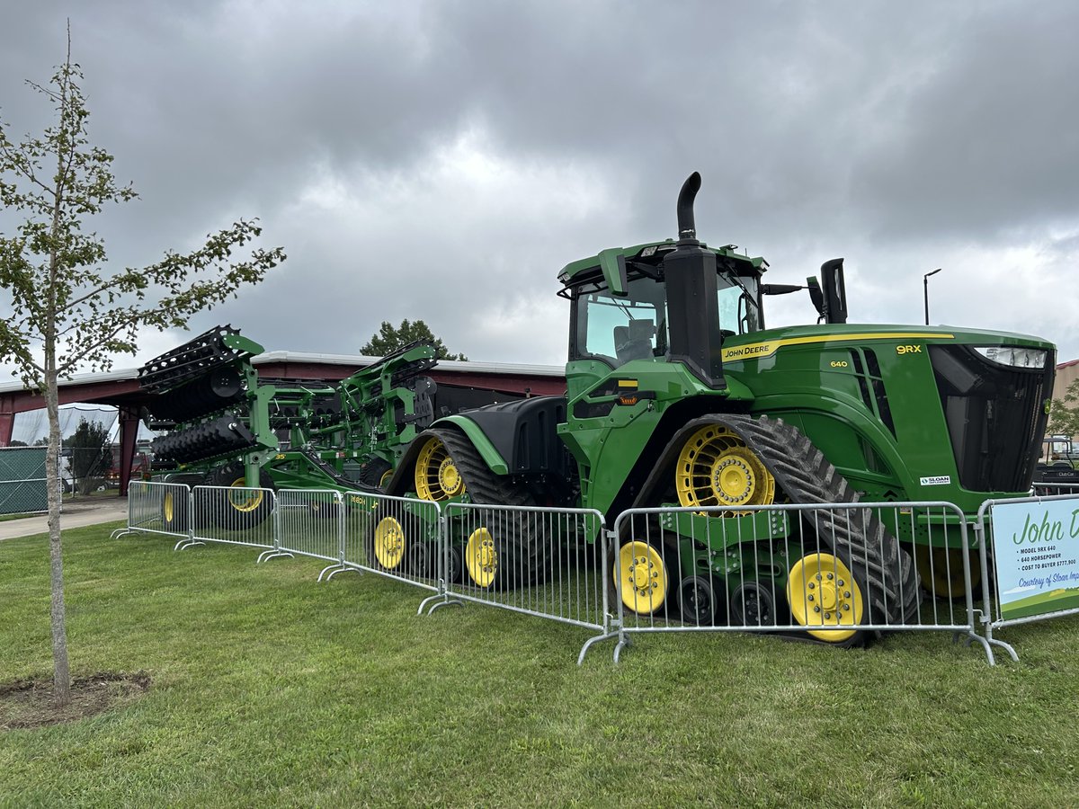 sloanimplement's tweet photo. The @ILStateFair is just under a week away! Be sure to stop, snap a picture by the John Deere equipment and tag us in your photos!
#johndeere #sloanimplement #ilstatefair https://t.co/Q9JSK9bgFh