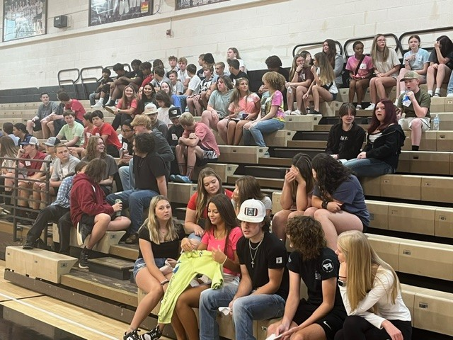 eastsurryhs's tweet photo. Incoming Freshmen getting a 'Jumpstart' on the school year!! https://t.co/usaAp0I8aY