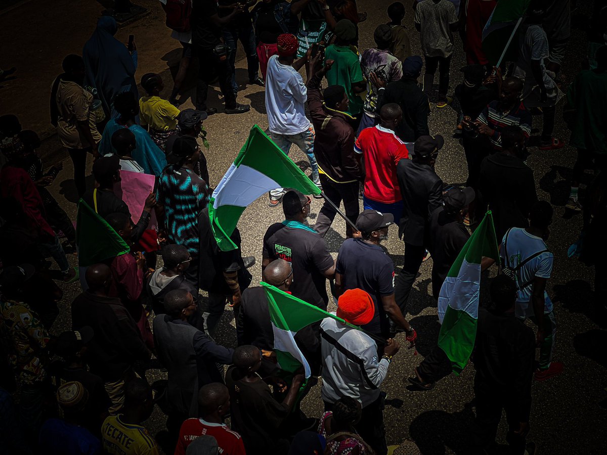 bethechangeglob's tweet photo. It’s crucial for citizens to raise their voices and demand accountability and transparency from their leaders. Let’s unite, take action, and Be The Change we want to see. Together, we can create #TheNigeriaWeWant. 

#iLeadAfrica #BeTheChange #EndBadGovernanceInNigeria #Protest https://t.co/W9nhgdWyNQ