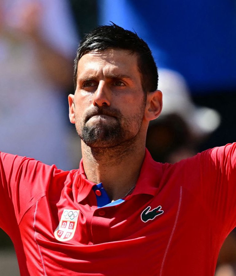 Carlos Alcaraz &amp; Novak Djokovic will face each other in the final of the Olympics. 

Rematch of the Wimbledon final. 

Carlos is on a 12 match win streak &amp; just won Roland Garros &amp; Wimbledon. 

Novak has won 10 of his last 11 matches, losing to Carlos in the Wimbledon final.