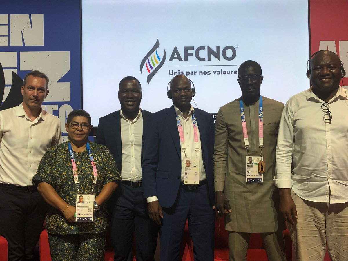 AFCNOlympique's tweet photo. Aujourd’hui, l'AFCNO a mis la francophonie sportive à l’honneur au #ClubFrance ! Deux tables rondes explorant l’impact du sport et des grands événements sportifs internationaux dans le monde francophone se sont tenues en présence de @IsabelleCharest et Fabienne Bourdais. https://t.co/SSqALo33rt