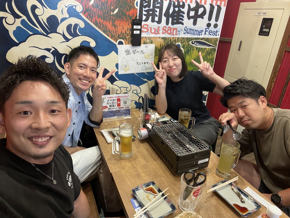 lonmedaso's tweet photo. うめ子(梅田M)
ジロー(澁谷M)
かっしー(？)
川口、新百合、南大沢で一緒に働いたことのあるメンツに
店長内定のお祝いしてもらいました。

こう見るとすごい顔ぶれ　笑
はたから見ると共通点のない人の集まり💦

楽しい時間をありがとうございました😊 https://t.co/OoKypoia0k