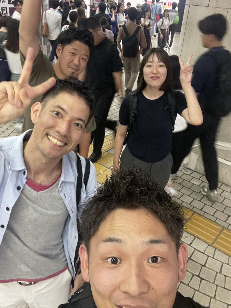 lonmedaso's tweet photo. うめ子(梅田M)
ジロー(澁谷M)
かっしー(？)
川口、新百合、南大沢で一緒に働いたことのあるメンツに
店長内定のお祝いしてもらいました。

こう見るとすごい顔ぶれ　笑
はたから見ると共通点のない人の集まり💦

楽しい時間をありがとうございました😊 https://t.co/OoKypoia0k
