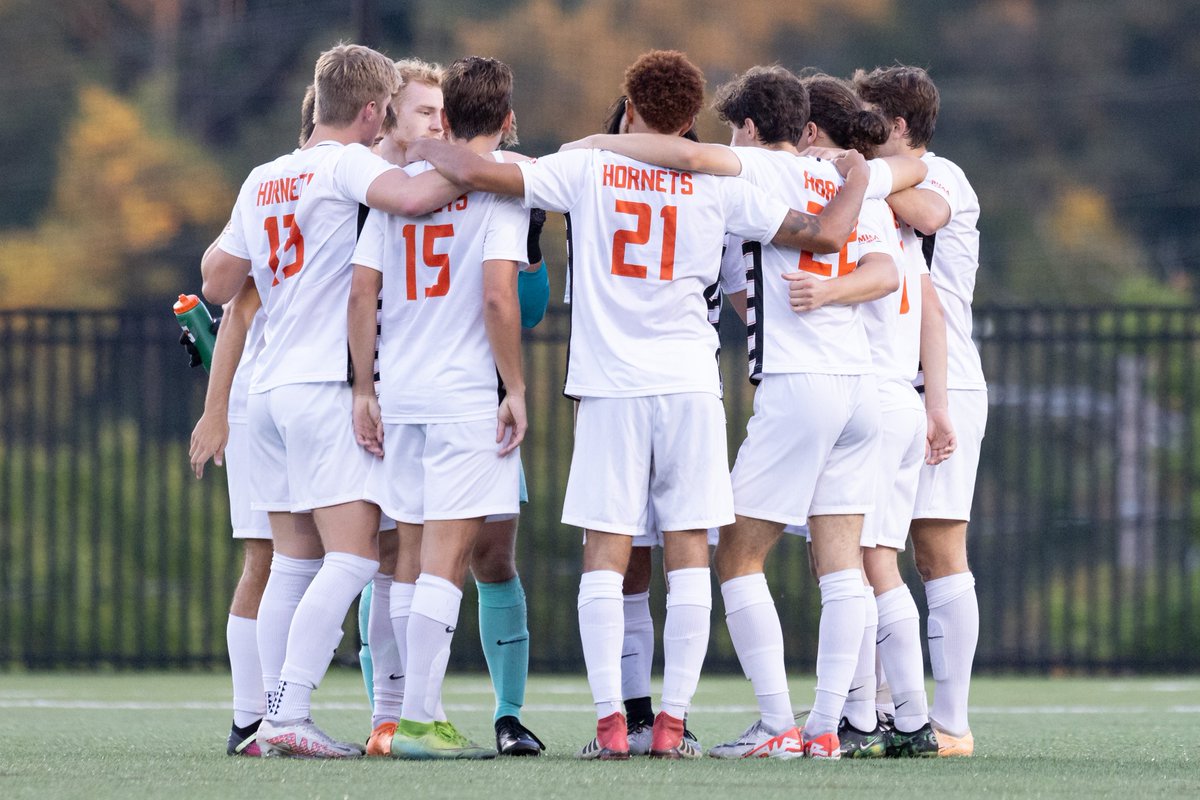 khornets's tweet photo. Congratulations to the @KzooWSoccer and @kzoomensoccer teams for being awarded the USC Team Academic Award! Throughout the 2023-24 academic year, the women maintained a 3.63 team GPA, and the men finished with a 3.02. #GoHornets https://t.co/gSwjD9Qce4