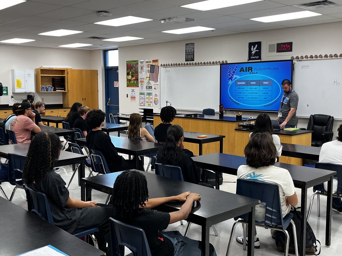 DVHS leadership team working with freshmen in smaller groups to help them understand HS expectations for academics and behaviors. <a href="/DVUSD/">Deer Valley Unified School District</a>⁩ ⁦<a href="/DVHSSkyhawks/">Deer Valley Skyhawks</a> ⁩ Great day at DVHS!
