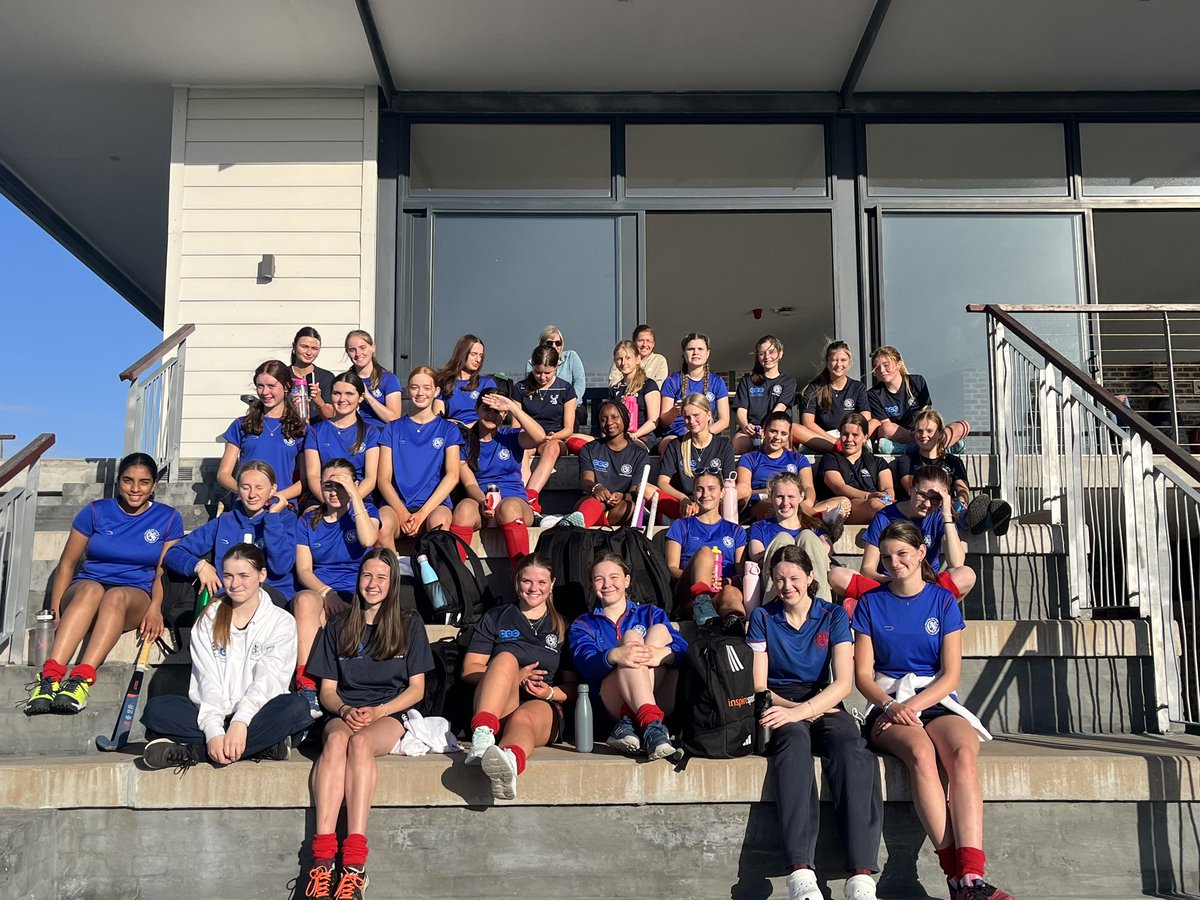 South Africa, Cape Town Sports Tour. First hockey training at Elkanah House High School. Thank you to Matt and Trevor for leading the session. Tomorrow it’s game time! 
🇿🇦🏑🤩🙌🏻🌞 
<a href="/stgeorgesedin/">St George's School, Edinburgh</a> <a href="/inspiresport/">inspiresport</a> <a href="/completecameras/">The CCC</a>