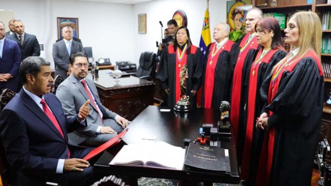 #EnNoticias || TSJ convoca a excandidatos presidenciales para comparecer ante sala electoral acortar.link/jTAkWZ