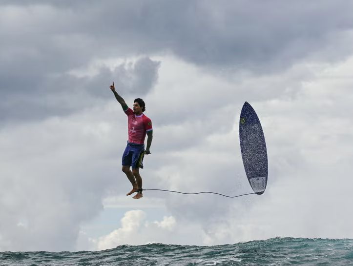 FiascoDesign's tweet image. From the studio: what lovely things do we have in store today? 

We&apos;ve chosen creative work by the likes of Stuart Semple, AMV BBDO, @bodyform, Jérôme Brouillet, @SharpTypeCo &amp;amp; more 🌅   

Take a look → mailchi.mp/fiascodesign/f…