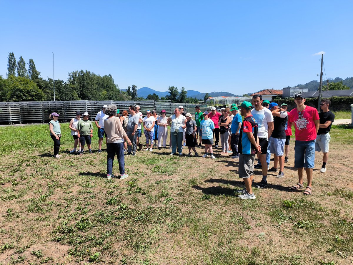 SeridaAst's tweet photo. 👨🎓👩🎓 Hace unos días, el alumnado del Centro de Apoyo a la Integración (#CAI #ASCIVITAS) de Pravia visitó las instalaciones del #SERIDA en La Mata (Grado).
👨🔬👨🌾 Fueron atendidos por la investigadora Isabel Feito y el capataz Jorge Carreño.
¡Gracias por la visita!
#SERIDA_PForestal https://t.co/mjNYtI0FHa
