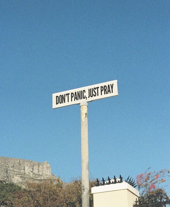 Art0fLife_'s tweet photo. pray. https://t.co/BEHsKXMQi9