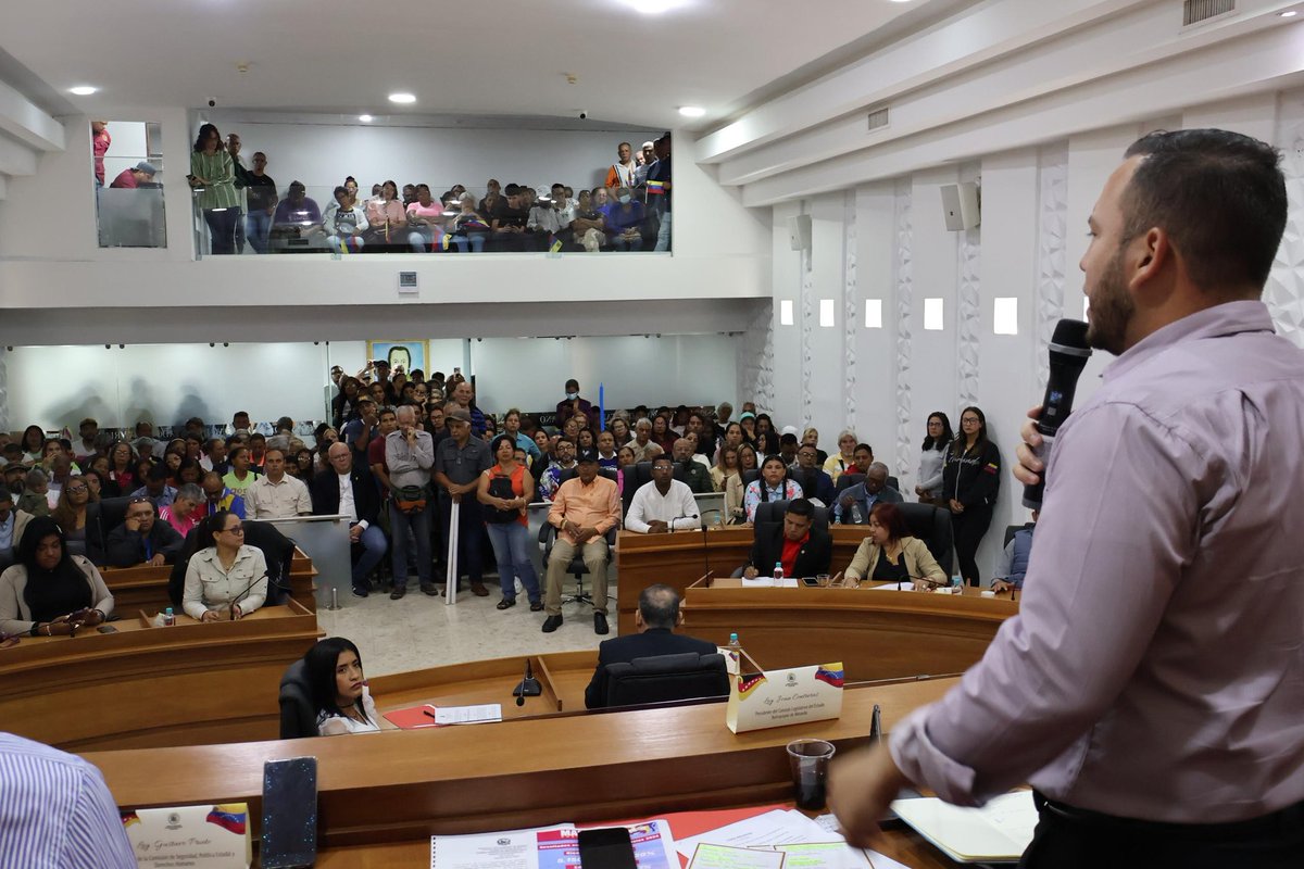 Consejo Legislativo de Miranda tweet media