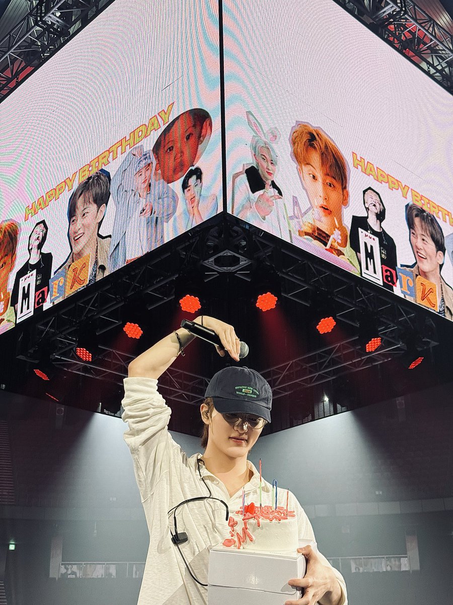 #마크생일_200만큼_축하해
#OurRockStarMarkDay 

마크의 25❤️도 응원해