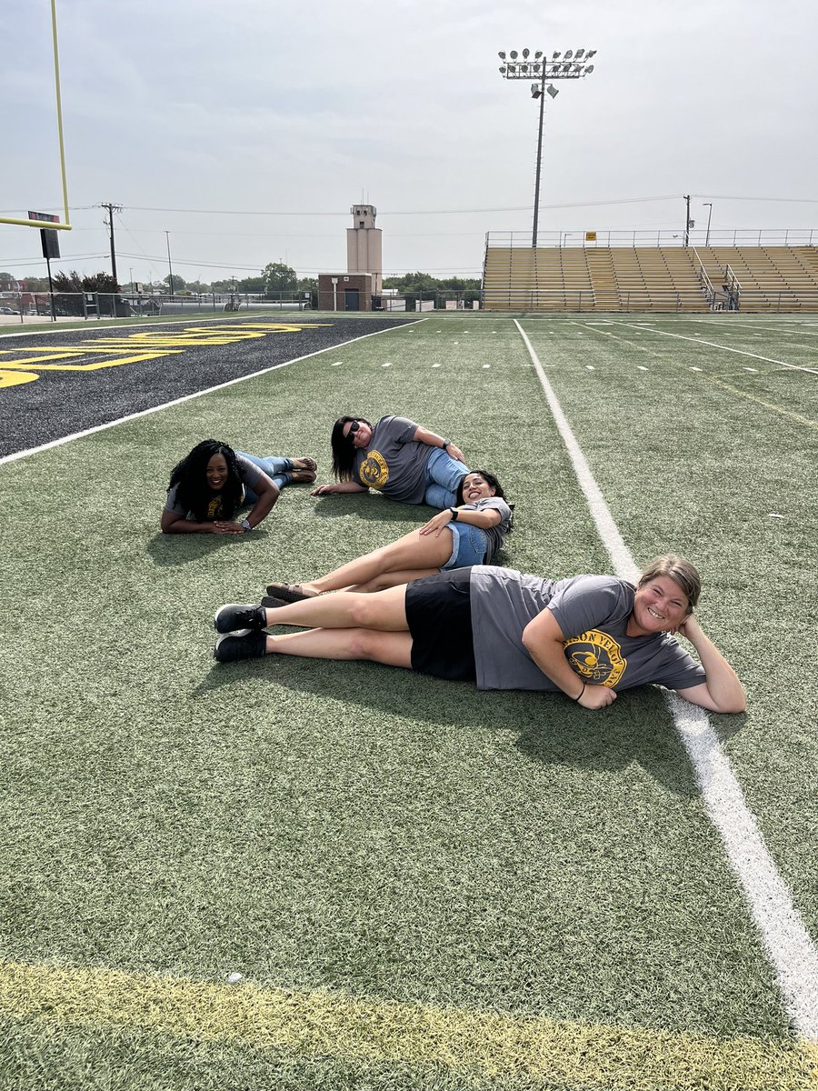12 PEAT !!!!! #bota #battleoftheax #denison #bulldogs #12 <a href="/DISDLearns/">𝐃𝐞𝐧𝐢𝐬𝐨𝐧 𝐈𝐒𝐃 𝐋𝐞𝐚𝐫𝐧𝐬</a>