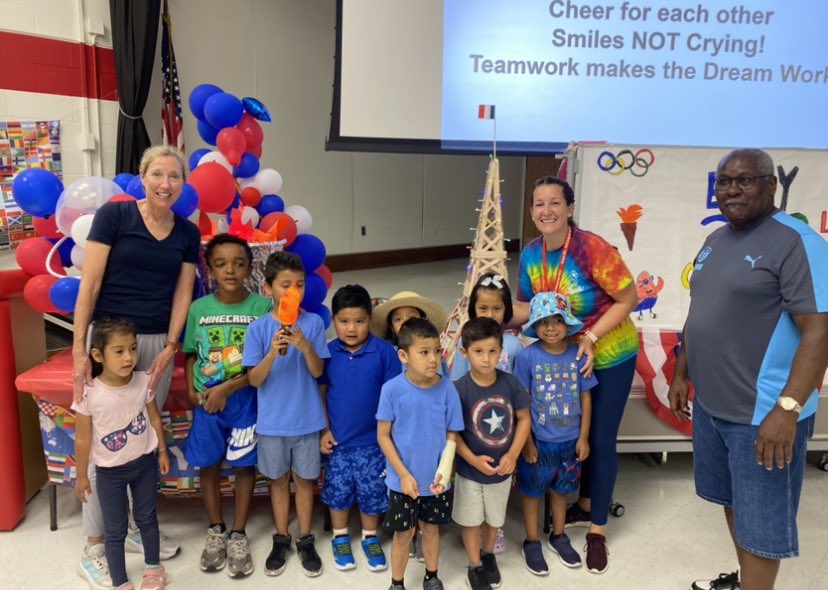 We had a blast this summer! Thankful for all the memories we made! 🏝️ 🦈 🚀 🇫🇷