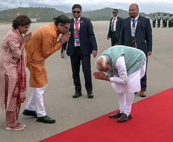 IndiaNewGen's tweet photo. Everyone in finance ministry knows the reality of 5th largest economy. Everyone knows the population we have, we are not going to be developed atleast next 100 years.
But PM's madness of viksit bharat gave the tax officials to prepare a budget which fully exploits tax payers. https://t.co/yhQxWiN6Cl