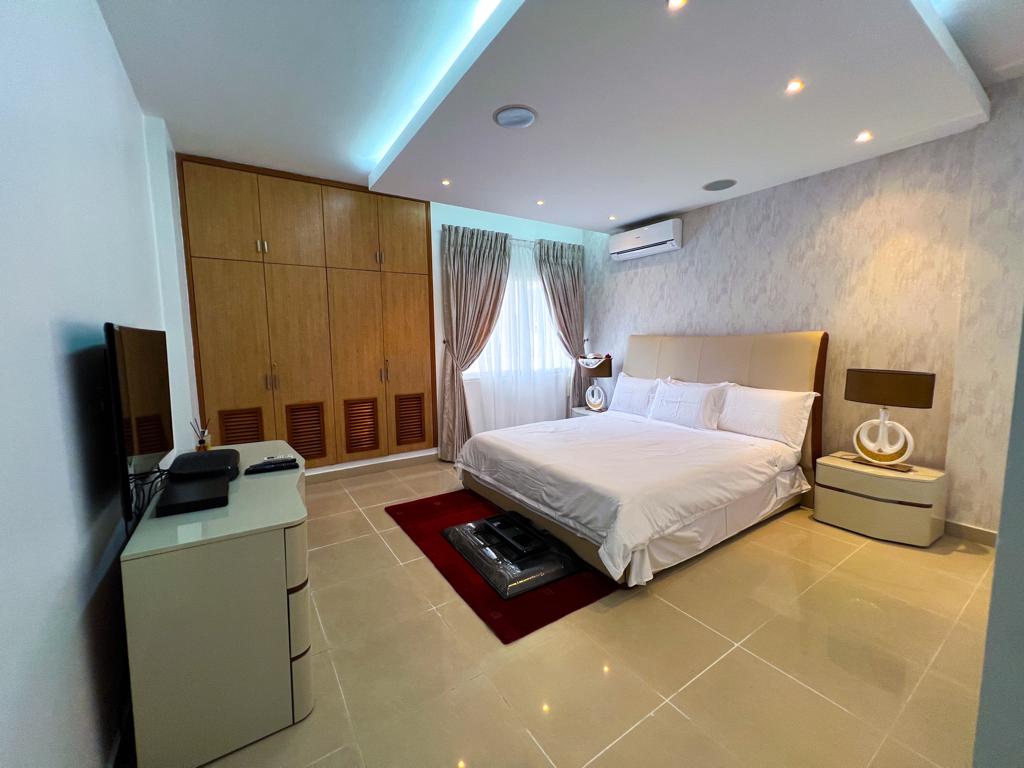 davee2000's tweet image. Luxury short stay apartments at Ikoyi DM  for booking.