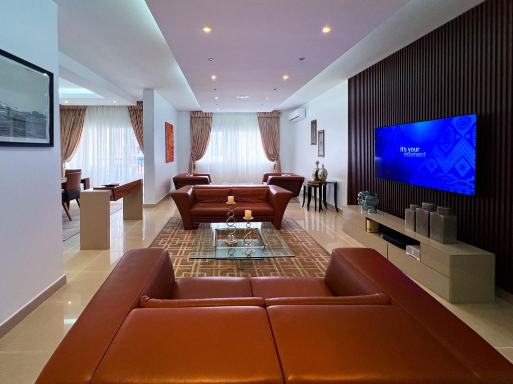 davee2000's tweet image. Luxury short stay apartments at Ikoyi DM  for booking.