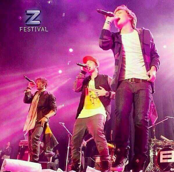 Hoje é o dia que vamos reviver esse momento!!! 🤩❤️ Quem aí está animado? #emblem3inbrazil