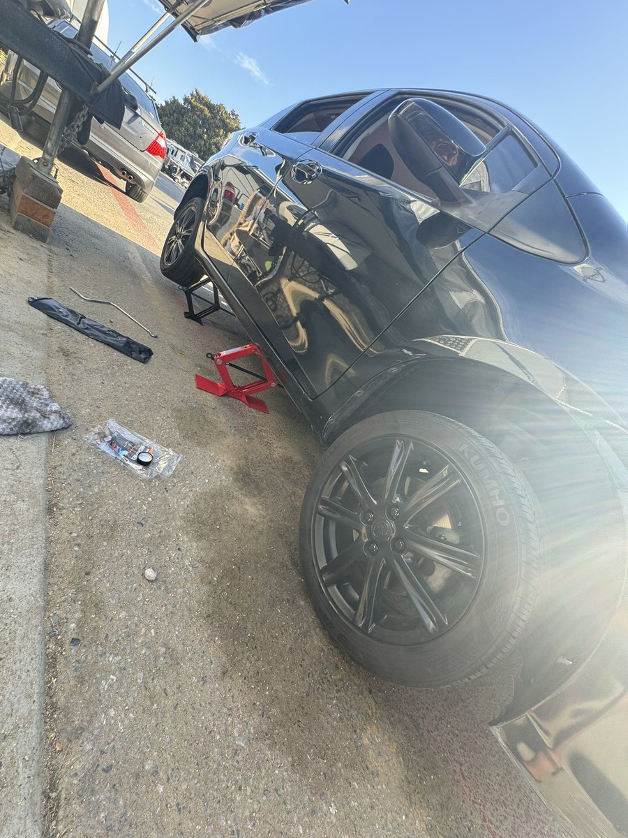 sdaniels009's tweet image. Trying to 

#Solve

A problem I 

#Created

Easy shit 

I did all those because when I spray painted my tires black… 

I got primer on the 

#Rotors

I was told the sound eventually goes away but if I put in 

#Effort

It will stop interrupting my 

#Violin 

Music in the