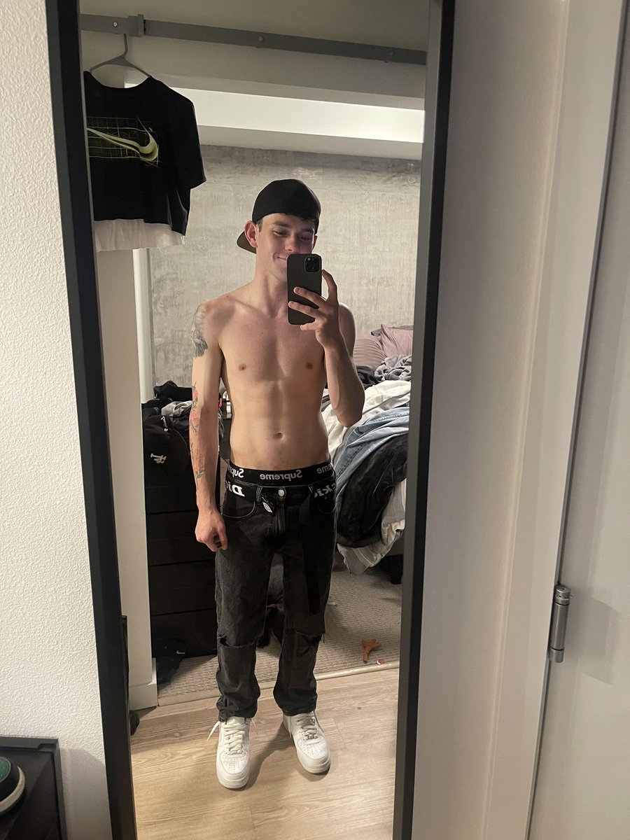 _Jakey_Jake_'s tweet photo. ✨25✨
#gay https://t.co/sEyxyET769