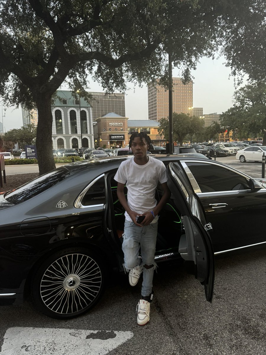 yunngwave1's tweet photo. Fg To Post On My Bday But #ThankGod #ImAlive #NFree🙏🏾💯#31stRecap🤷🏾♂️ https://t.co/DKDVRyf2G0
