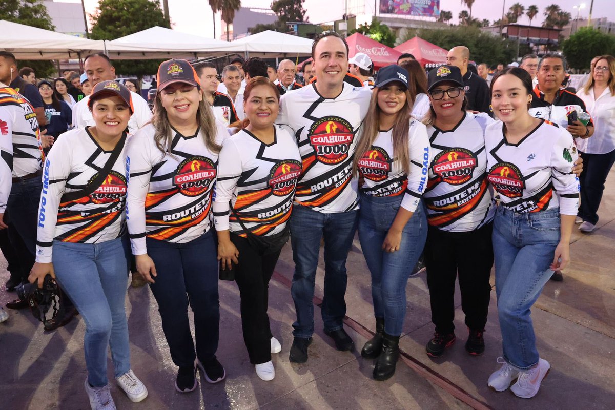 ¡Arrancamos con la carrera más segura de #México! La #Coahuila1000 que pasa por 10 municipios de nuestro estado. Desde el desierto, hasta las montañas boscosas, #SorpréndeteConCoahuila. ¡Mucho éxito! #CoahuilaPaDelante #APasosDeGigante