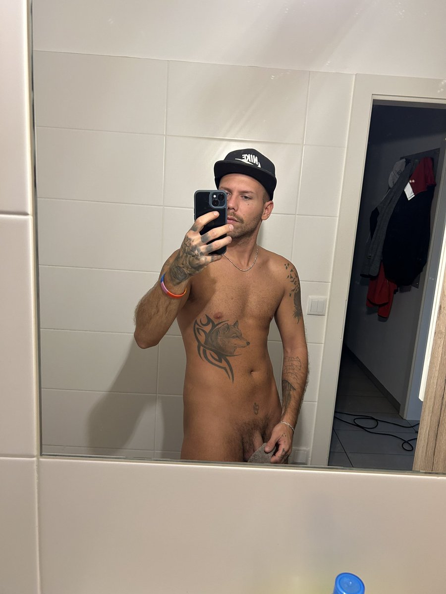 onlyfans.com/lexxyroyal shower time 🚿🧼💦