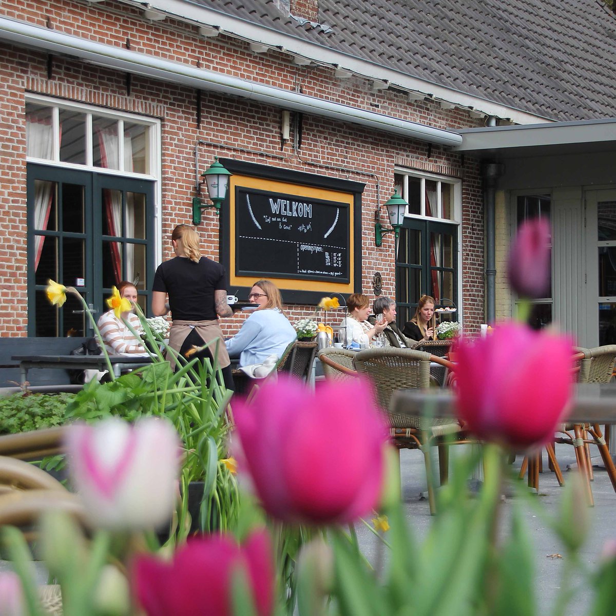 Geniet jij nu van vakantie, maar lijkt het je leuk om bij ons aan de slag te gaan? Vanaf september zoeken we een 𝗺𝗲𝗱𝗲𝘄𝗲𝗿𝗸𝗲𝗿 𝗯𝗲𝗱𝗶𝗲𝗻𝗶𝗻𝗴 👉 staniastate.nl/werken-bij/