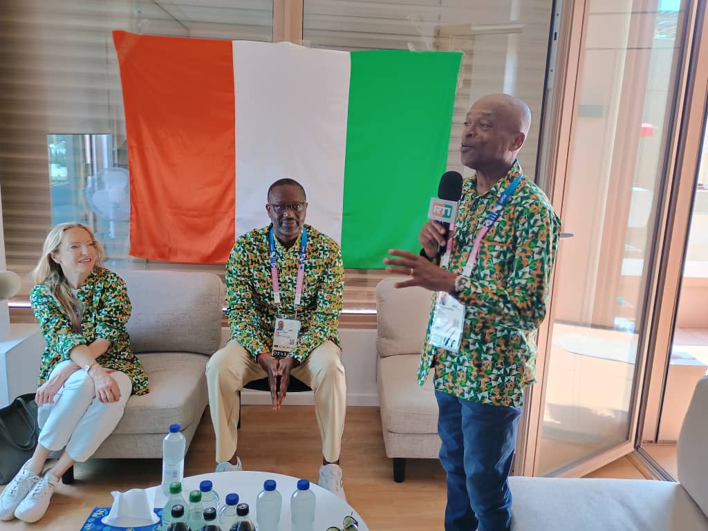 CivCno's tweet photo. Quelques images de la visite de Tidjane Thiam, membre du CIO et membre de droit du CNO-CIV, jeudi 1er août, aux athlètes ivoiriens au village olympique à Paris Saint-Denis.
#Paris2024 #ParisOlympics2024 #Paris2024Olympic #Olympics @Paris2024 @TidjaneThiam225 https://t.co/TjmZIFM6mb