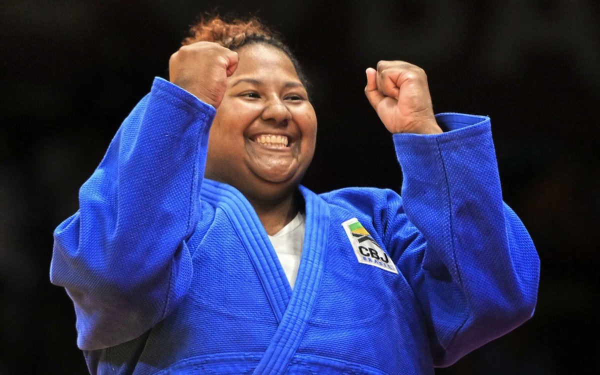 LEGADÃO™ (@legadaodamassa) on Twitter photo SIMPLESMENTE BIA SOUZA, SENHORAS E SENHORES!!!!
É OURO PRO BRASIL 🏅🇧🇷 SIMPLESMENTE BIA SOUZA, SENHORAS E SENHORES!!!!
É OURO PRO BRASIL 🏅🇧🇷