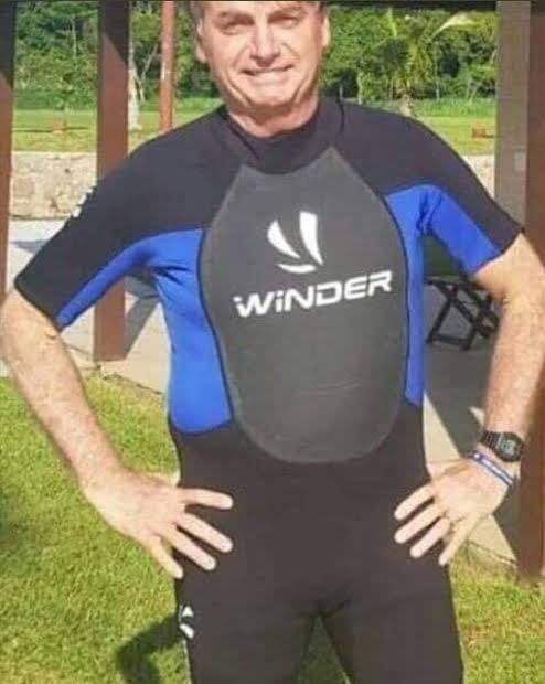 tiagosantineli's tweet photo. aê @nikolas_dm tu que gosta de procurar rola onde não tem ajuda nois aqui no caso desse idoso https://t.co/dBSRdwtKeV