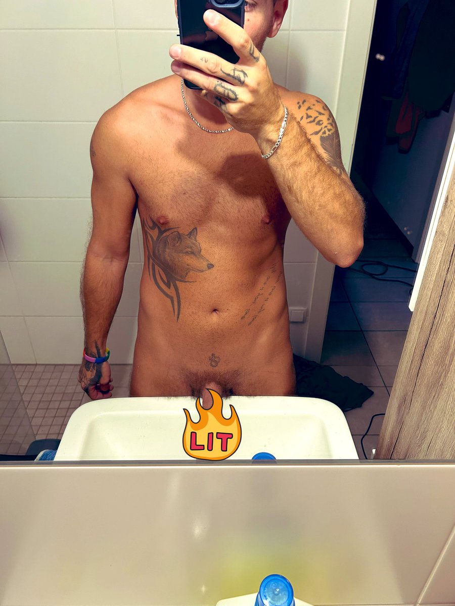 onlyfans.com/lexxyroyal always Hard 😜