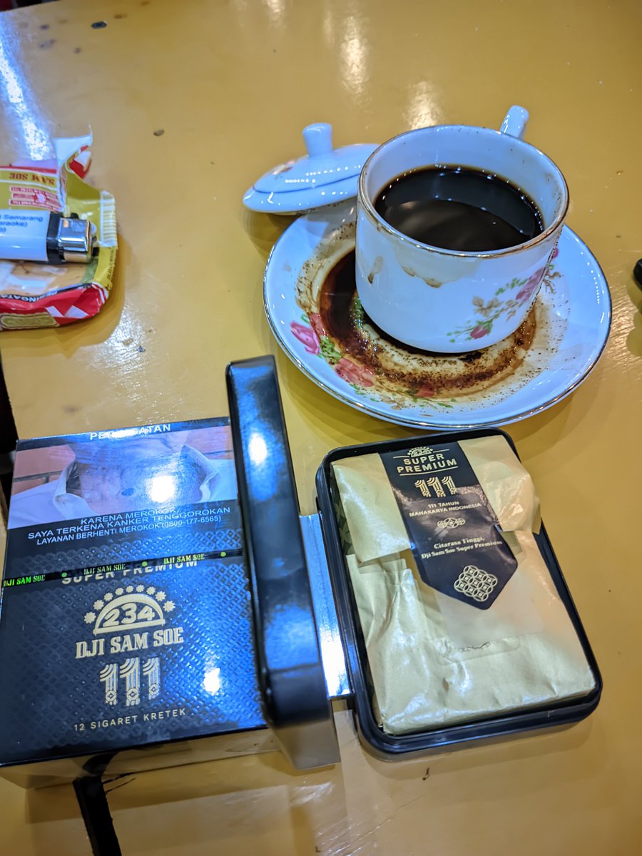 deanm089's tweet photo. spesial 111 dari 234 @KomunitasKretek super premium. https://t.co/4Y9KnMyehP