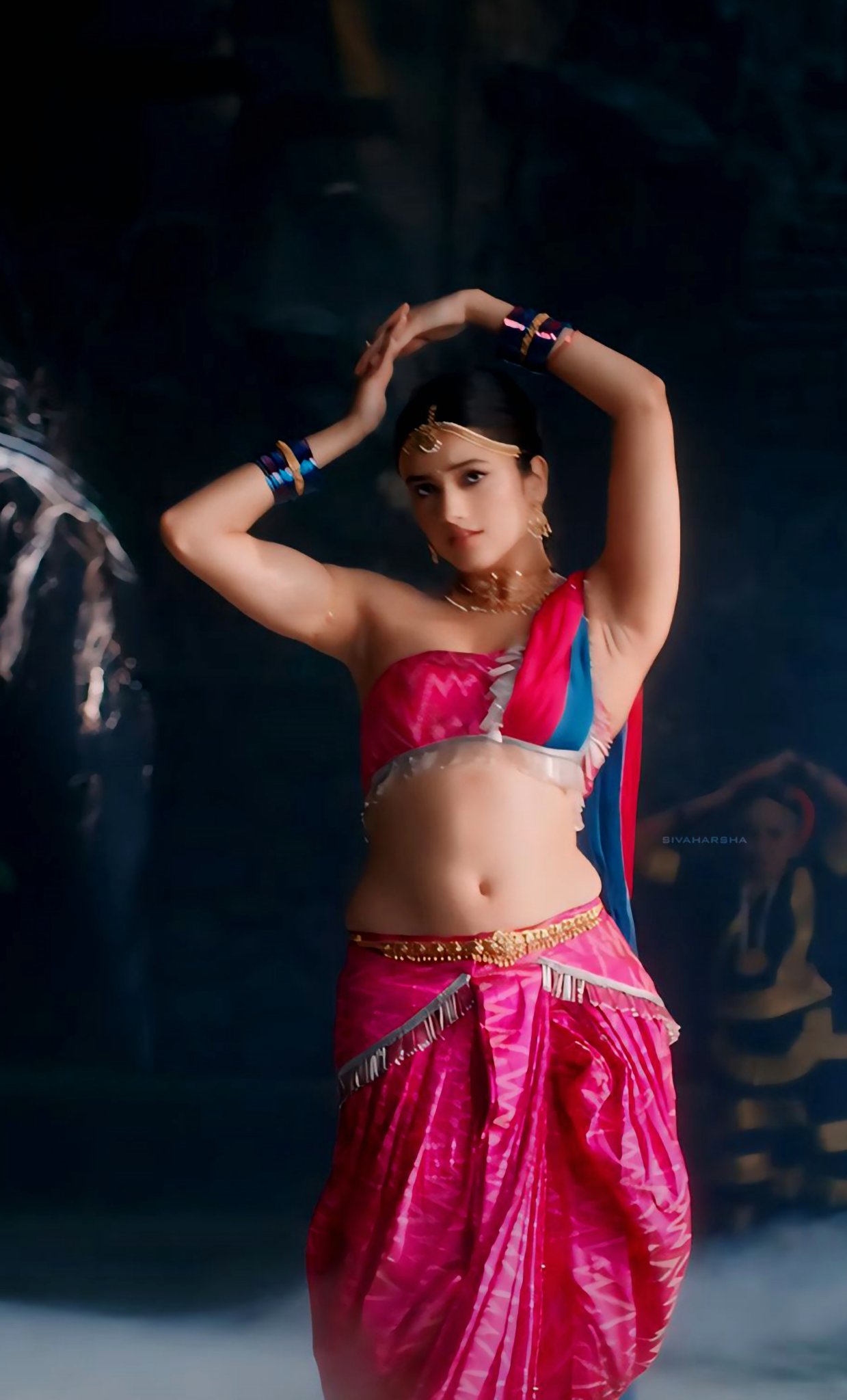 GT_NjIMWcAA3Sb7?format=jpg&name=large