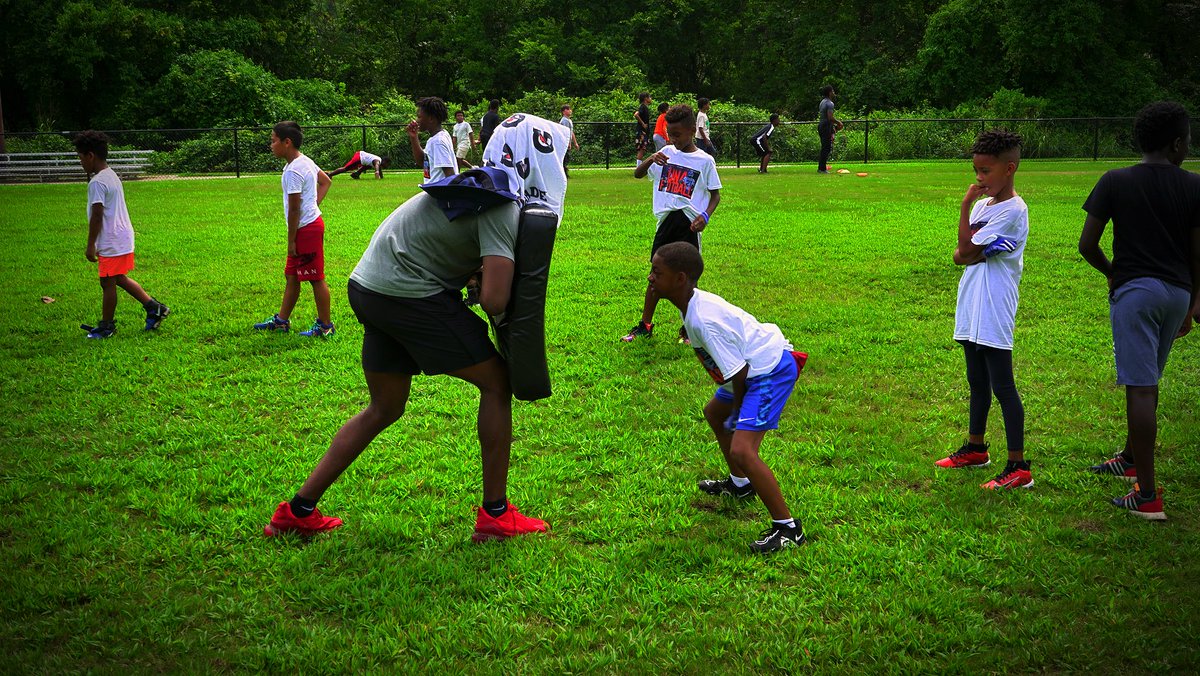 Blessed to have a Successful camp last Saturday! Love coming home to where it all started for me giving back to the next generation! #unamade 🙌🏾