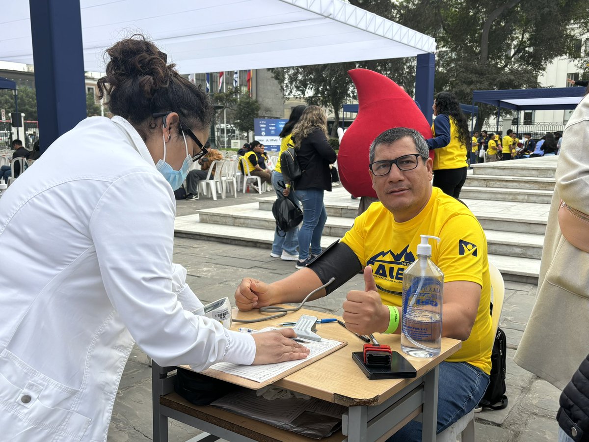 AdventistasUPN's tweet photo. ¡Llegó el momento! 🙌 Hoy, cientos de voluntarios adventistas participan de la donación de sangre #VidaPorVidas 🩸 con el objetivo de conseguir 480 unidades de sangre para donar al Hospital del Niño, Neoplásicas, Santa Rosa e Hipólito Unanue 🏥 en el marco de #MisiónCaleb2024. 🖐️ https://t.co/I85SFCCXUR