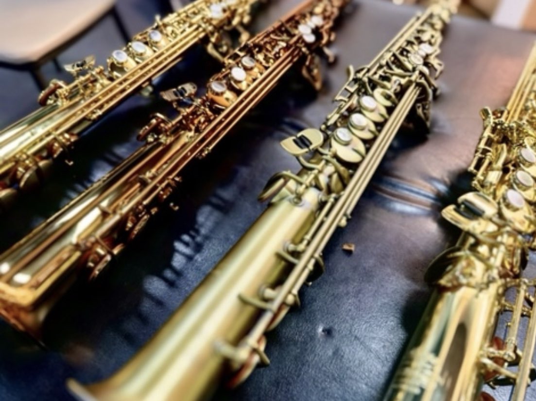 saxophon9's tweet photo. 親愛的薩友們，

你們期待已久的Tk薩克斯風即將啟程，奔向你們的懷抱。這一刻，我們與你們一樣，心情無比激動。

每一支Tk薩克斯風，都是我們無數個日夜的心血結晶。從設計、選材到製作，我們始終堅持精益求精，力求將最完美的音質呈現給你們。
Tk薩克斯風團隊 #saxophone 
#Tkmelodysaxophone https://t.co/6dkaYVJlP8
