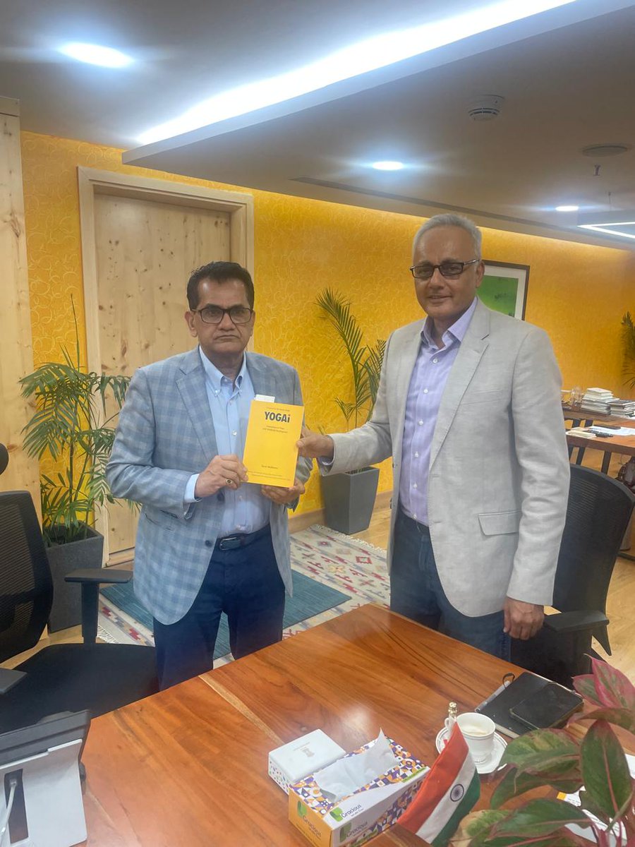 SunilMalhotra's tweet image. Thank you @nipunmehrotra for presenting #yogai to @amitabhk87 former CEO of @NITIAayog and architect of #IncredibleIndia. A visionary on a mission of nation building. Proud moment.
(YOGAi: Interplays of Yoga and Ai) amzn.in/d/94qRTcxa book to judge by its cover 😉