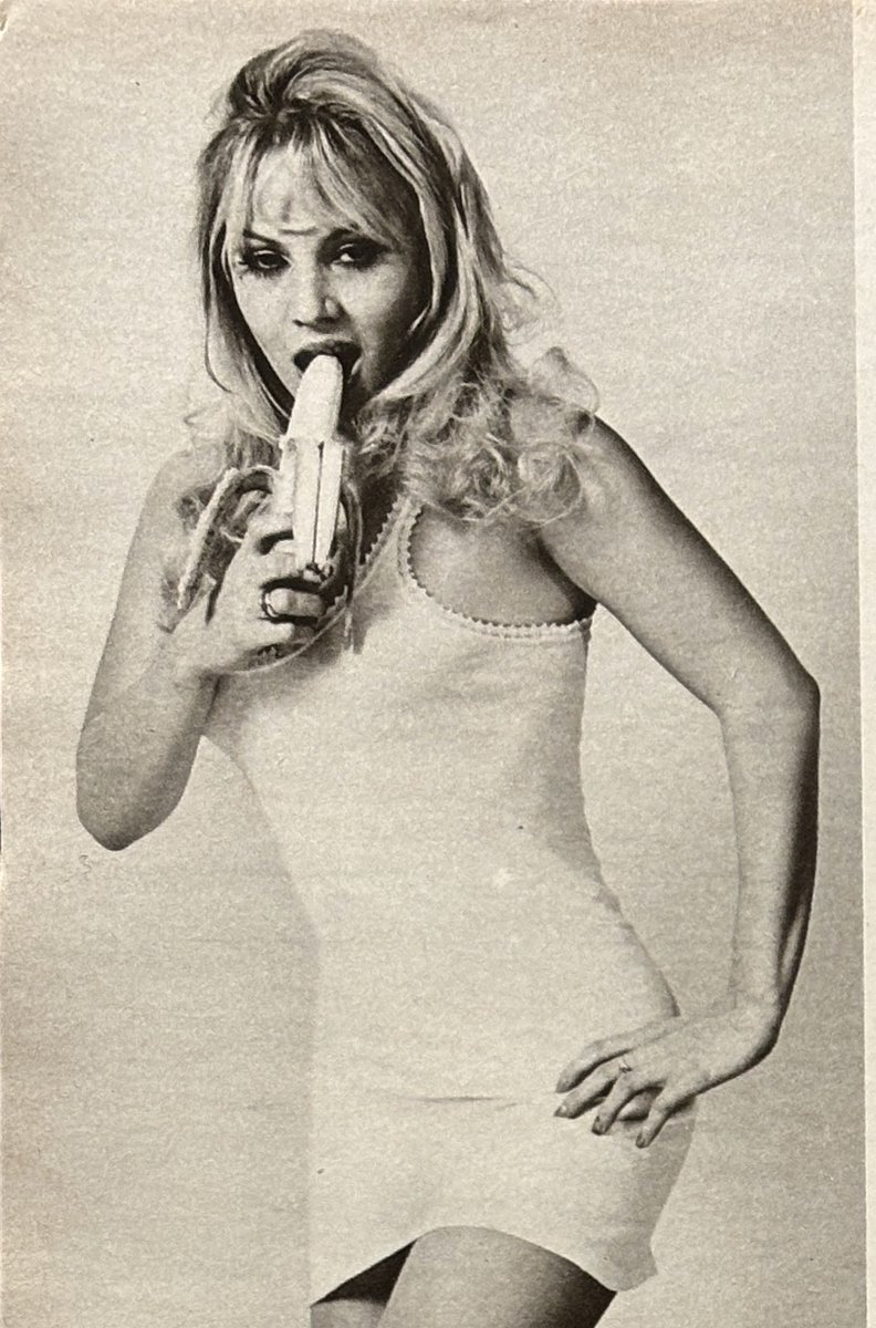 CoolStuff666's tweet photo. 💋Folies de Paris et Hollywood No. 526 1973 Feature: Suzie Auger by CoolStuffOutletStore https://t.co/JVrtXlpm8g via @Etsy
#FoliesDeParis #No526 #SuzieAuger #vintagemags #classicmags #1970smags #collectibles #retromags #pinup #burlesque #magcollectors #ParisMags https://t.co/2dtltymYVJ