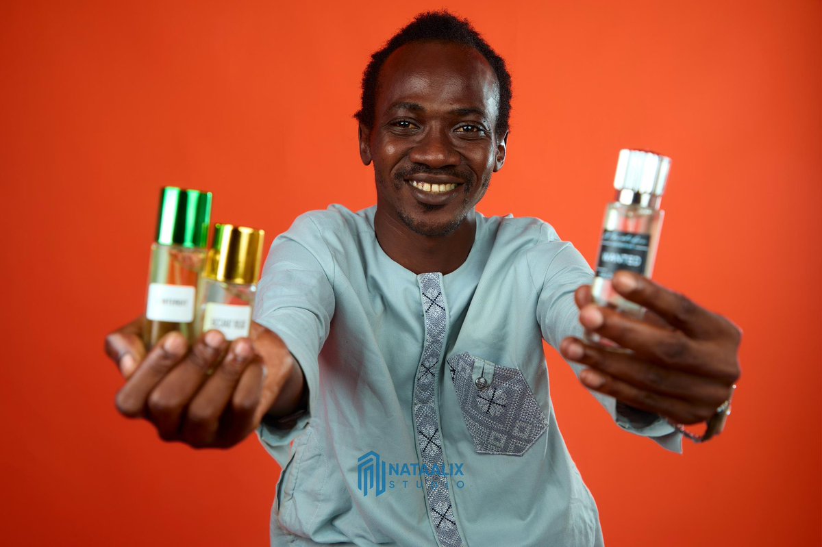 moustaphembaye's tweet photo. Salam à la Tl221, je compte sur votre soutien.
Je vends des parfums 20 ml à 4.000 Fcfa et 30 ml à 6.000 Fcfa. Contactez moi au 781000411 https://t.co/Fjovxip8Ah