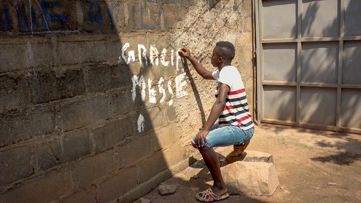 DocsduNord's tweet photo. 📺DIFFUSION📺 

Le film « Gracia, la Messi de Bangui » de Leila Thiam sera diffusé sur @TV5MONDE ce mois d’août:  

Dès le 2 août 2024 sur Orient Pacifique Amérique-Latine et États Unis
La semaine du 8 août 2024 sur FBS Europe et Asie La semaine du 25 août 2024 sur Afrique https://t.co/Ku7l0lsEeB