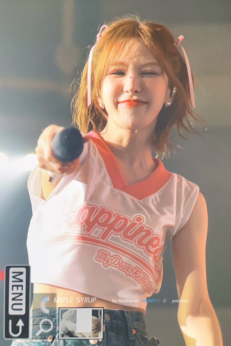 maplesyrup0221's tweet photo. 240802 팬콘 Day1 🩷🎤
#웬디 #Wendy https://t.co/n63E3jwXAQ