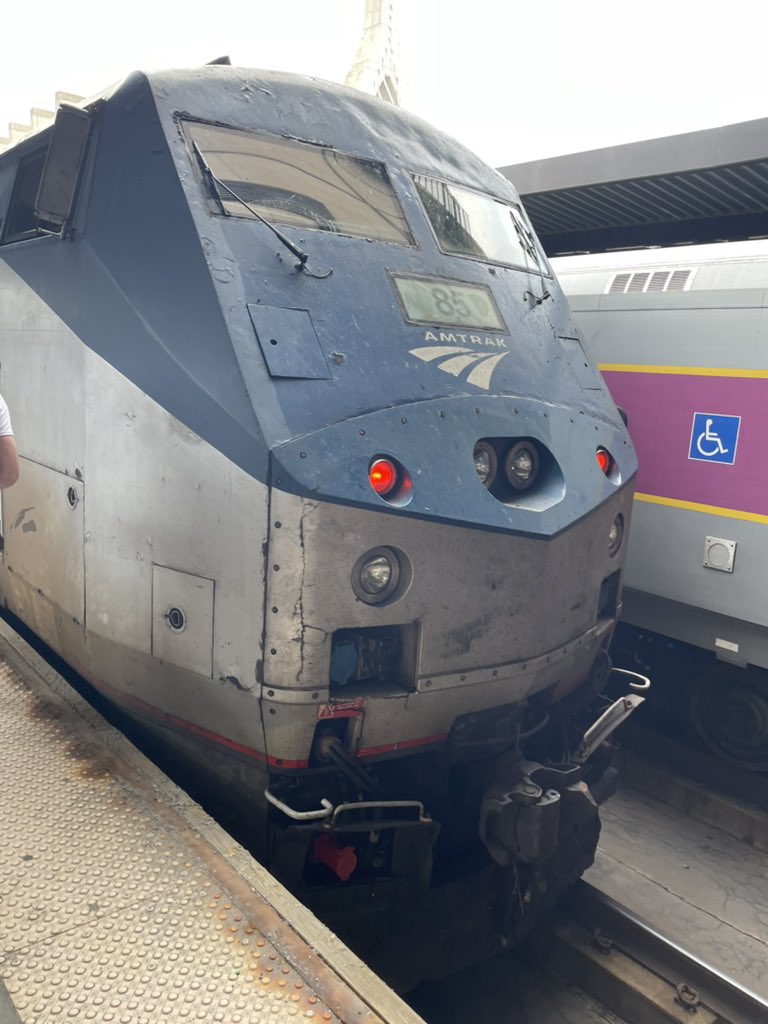 PKDinerUSA's tweet image. After a 2 hour layover in #Boston we are on the move again about the #Amtrak #Downeaster. Tickets were $60.00 for 2 passengers and journey time should be 130 minutes. We are looking forward to seeing the views of Massachusetts and New Hampshire as we progress to Maine. 🚊❤️🇺🇸