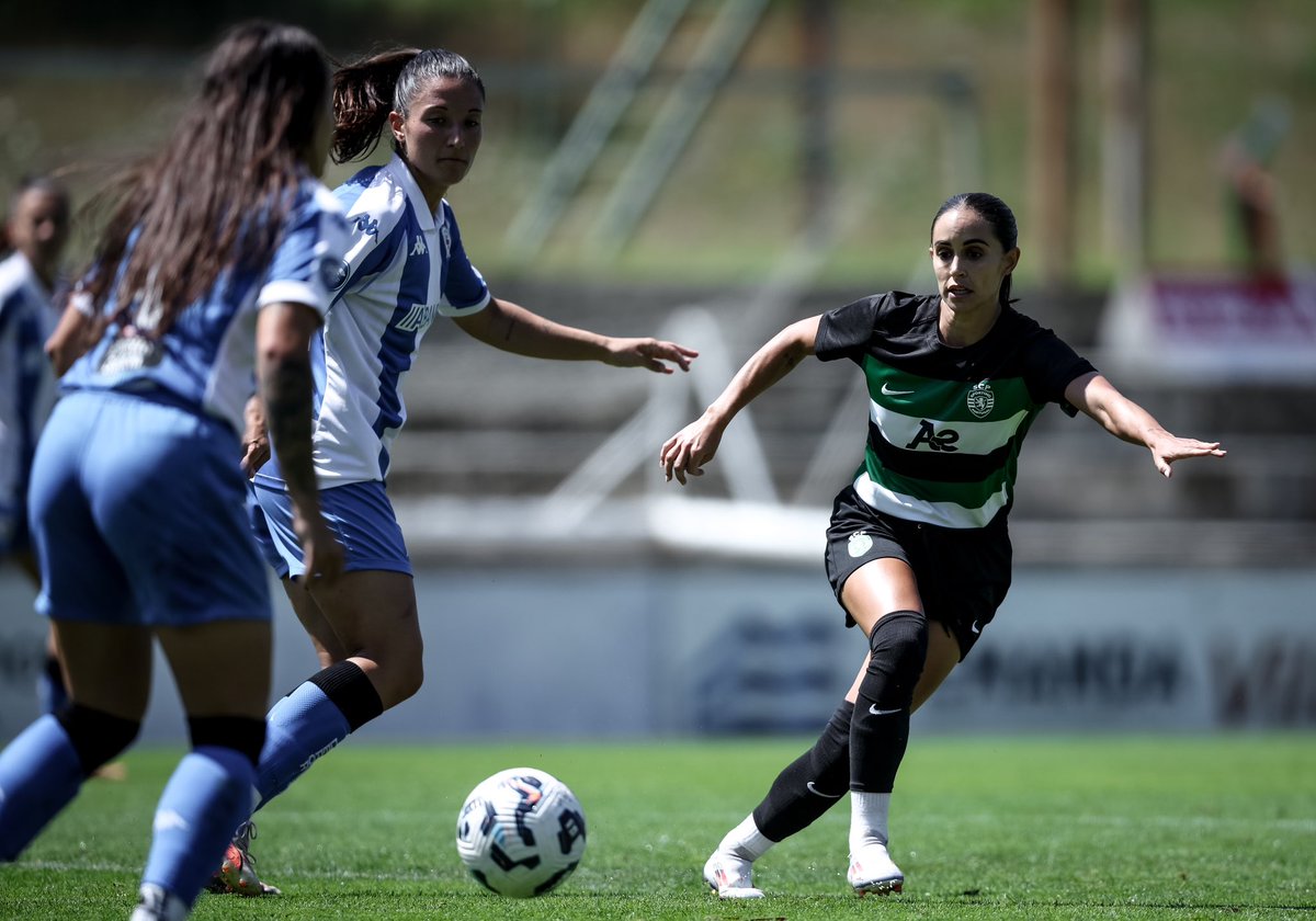 Jogo-treino em Santo Tirso termina com vitória das Leoas por 3-2 frente ao RC Deportivo 💪

⚽⚽⚽ Telma Encarnação