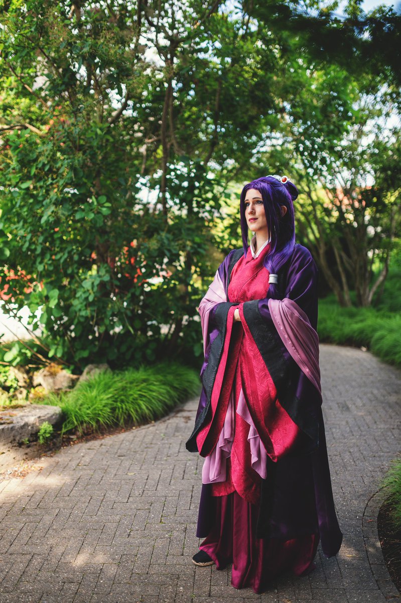 Daiyame's tweet photo. I have not shared enough photos from our amazing Kusuriya/Apothecary Diaries Shooting.
💜🙏🏻💖

Maomao~ @Celestiaru
Jinshi~ @downpourin
Lihua~ @Calssara
Lishu~ @acorea
Gyokuyou~ @_LayIa_
Ah-Duo~ me
📷 ~ @MOT_Photo 
#CosplayDai https://t.co/65cpFLu8Er